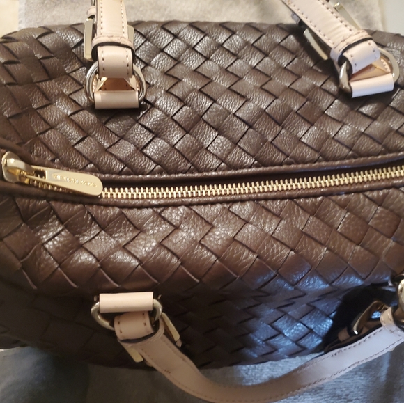 Michael Kors - Picture 2 of 11